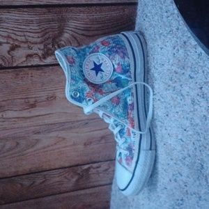 Flower patterned converse
